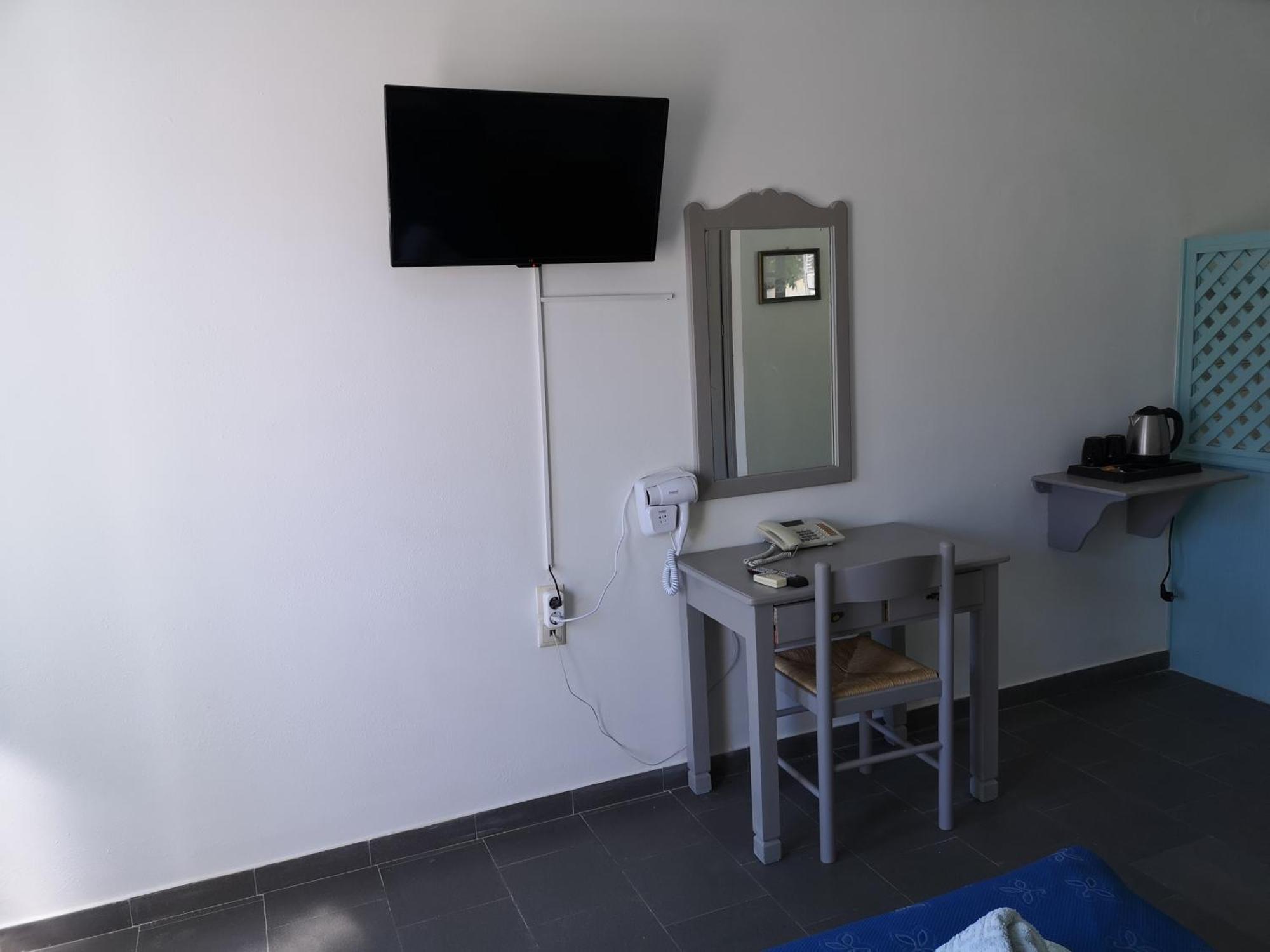 Melina Aparthotel