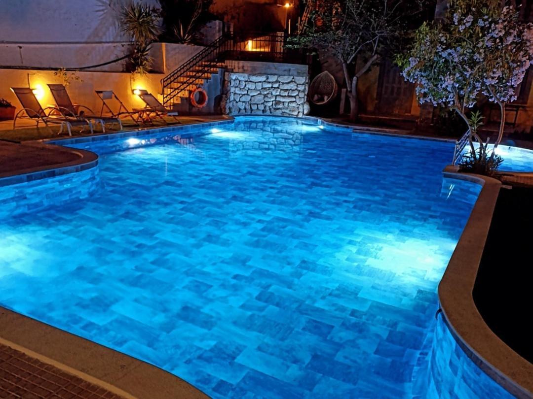 Apartahotel Melina